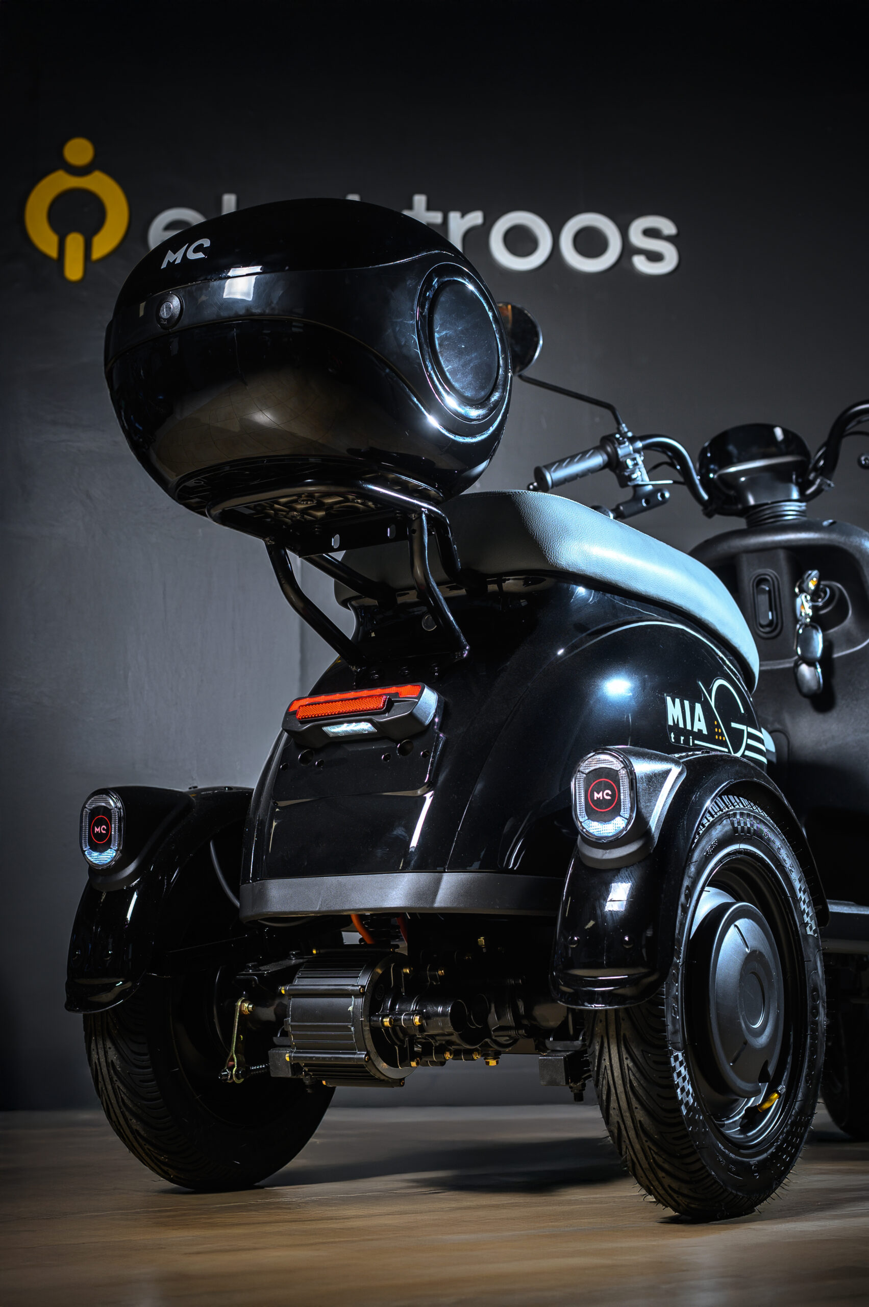 MIA TRI | 1000W - Imagem 5